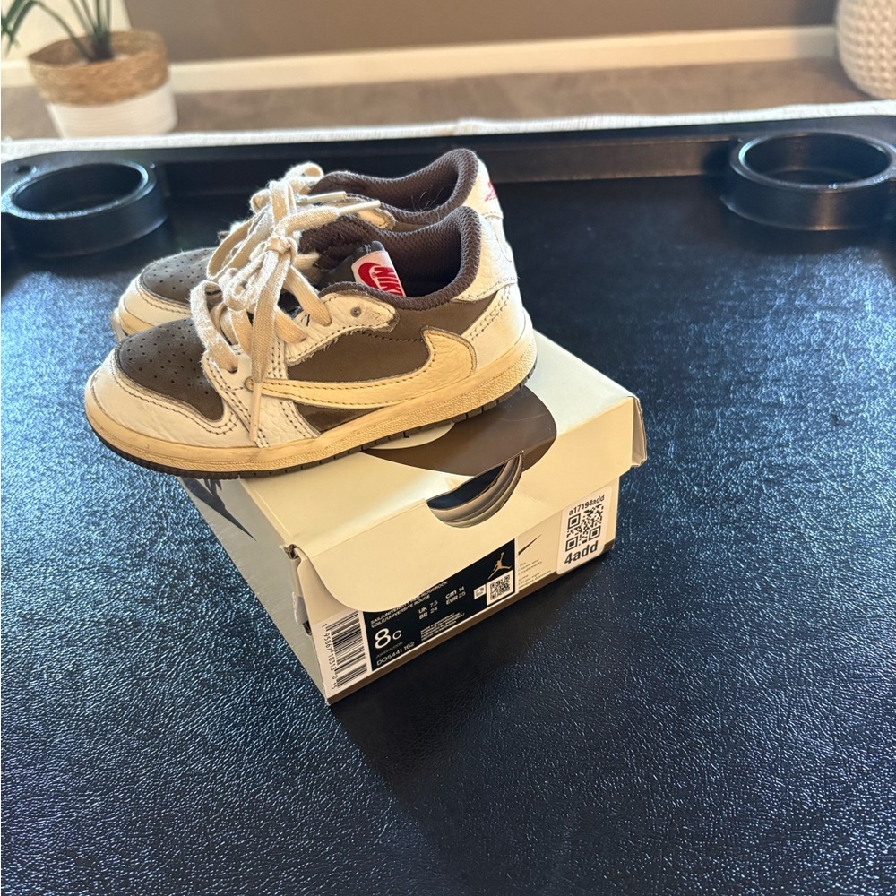 Travis Scott Kids Sneakers in Brown and Cream